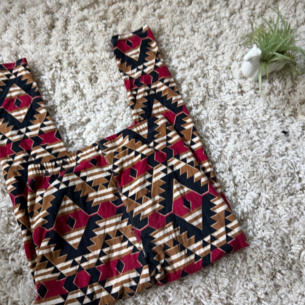 Tribal Print Pants super soft, uncomfortable leggings, tribal, super soft, and c - Picture 2 of 4